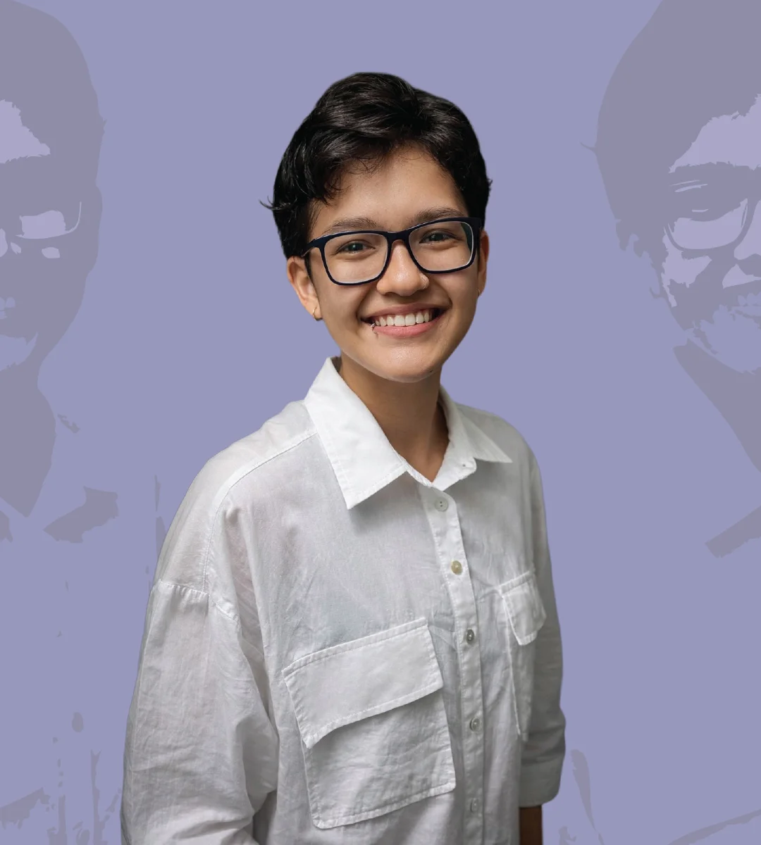 ALISON MICHELL PARRA - COMMUNITY MANAGER